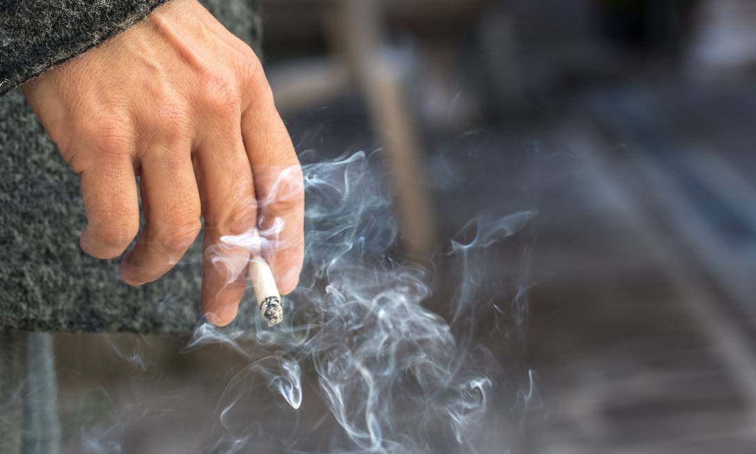 Fumo é mais frequente entre homens e entre pessoas das regiões Sul e Sudeste Foto: Shutterstock
