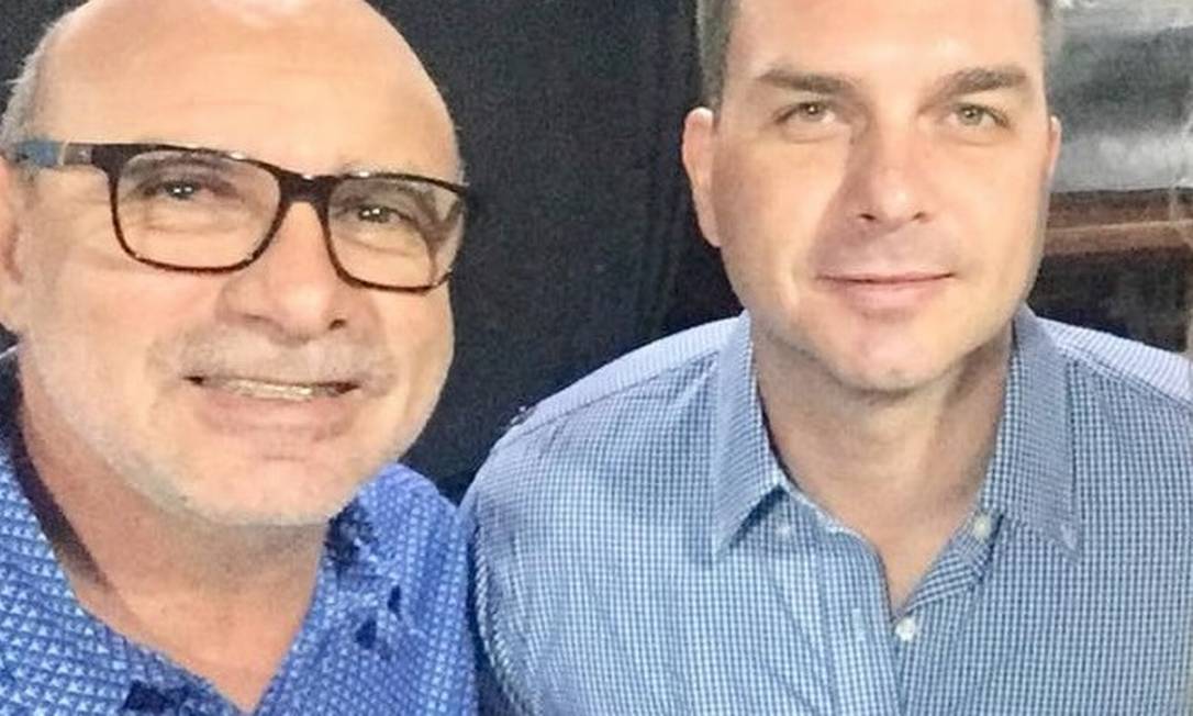 Fabrício Queiroz foi assessor de Flávio Bolsonaro por mais de dez anos Foto: Reprodução / Facebook