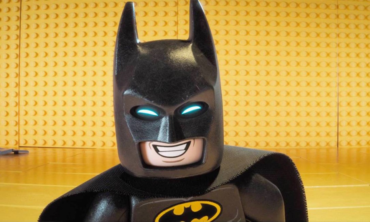 2017// Depois de se destacar como coadjuvante no filme "Uma aventura Lego" (2014), o Batman dublado por Will Arnett ganhou seu próprio filme Foto: Reprodução