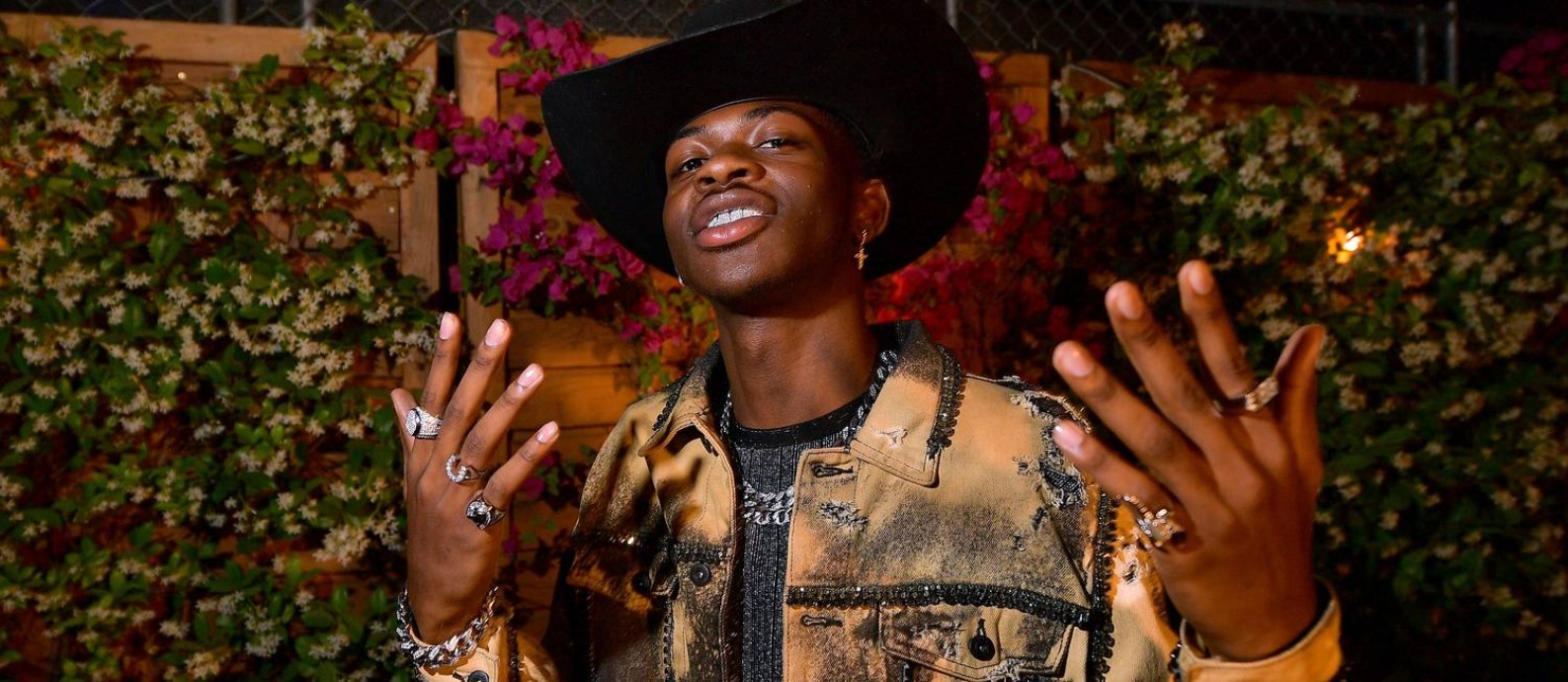 Lil Nas X: híbrido de referências das estéticas country e hip-hop Foto: Matt Winkelmeyer/Getty Images for Stagecoach/AFP