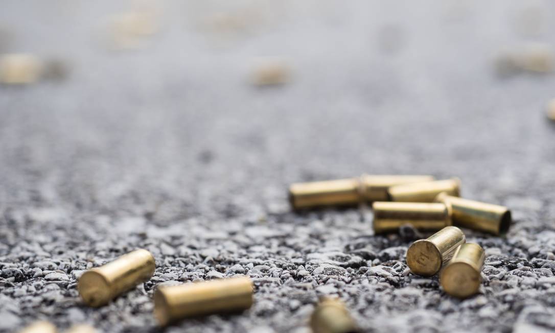 Cápsulas de balas na rua Foto: ra-photos / Getty Images/iStockphoto