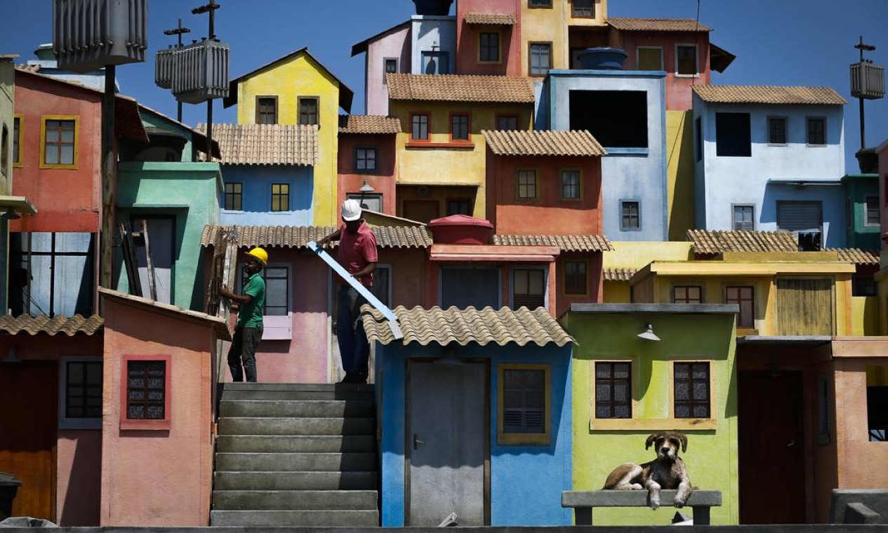 Trabalho de acabamento no Espaço Favela Foto: Pablo Jacob / Agência O Globo