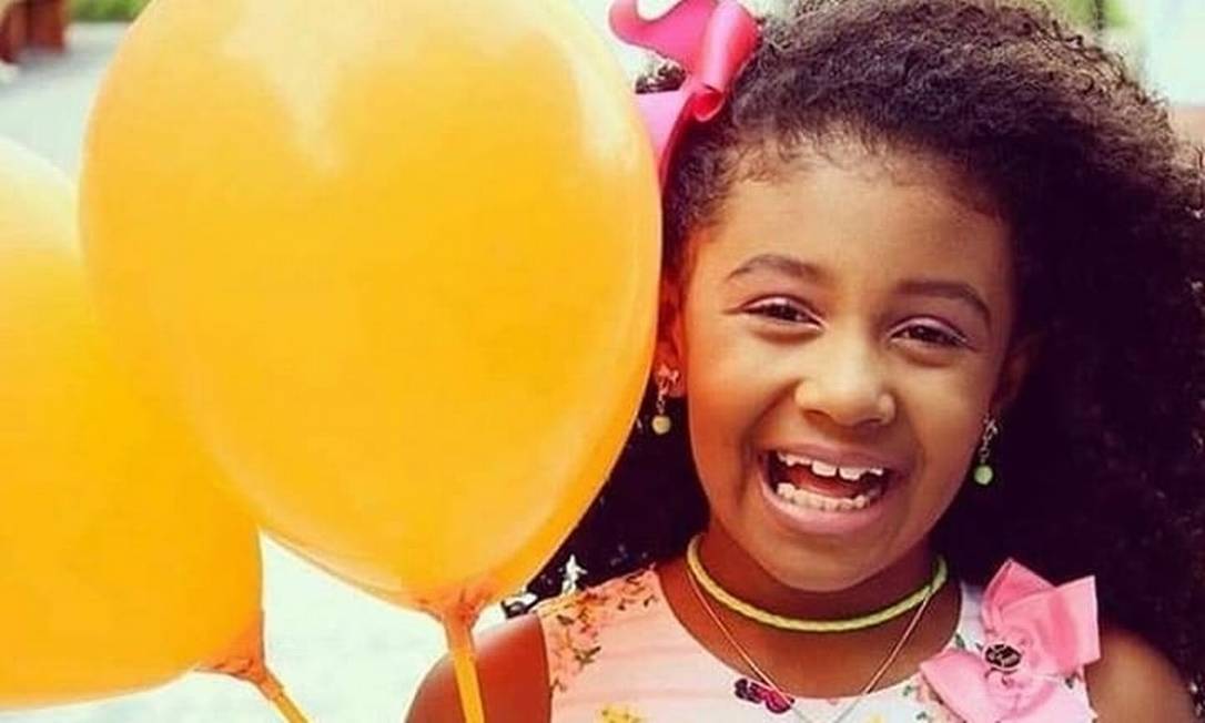 A menina Agatha, de 8 anos, não resistiu aos ferimentos e morreu Foto: Reprodução