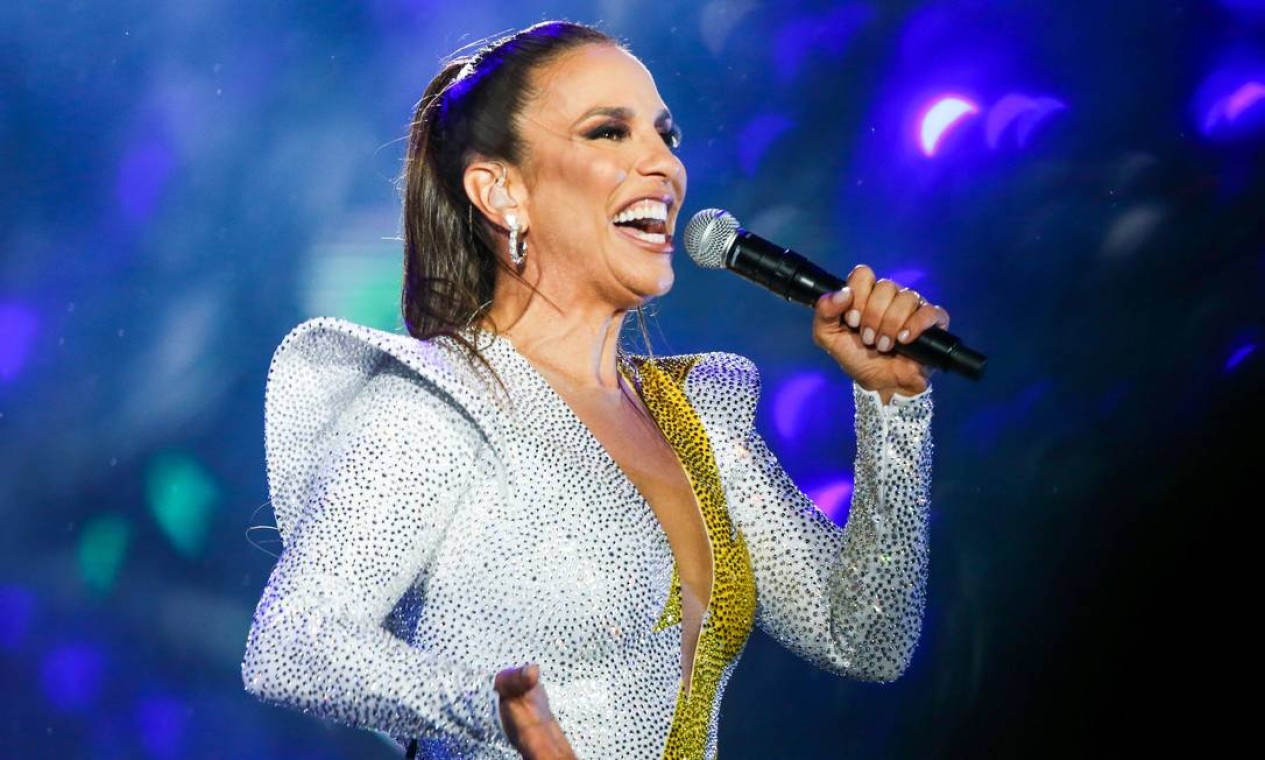 O look de Ivete Sangalo Foto: Alexandre Schneider / Getty Images