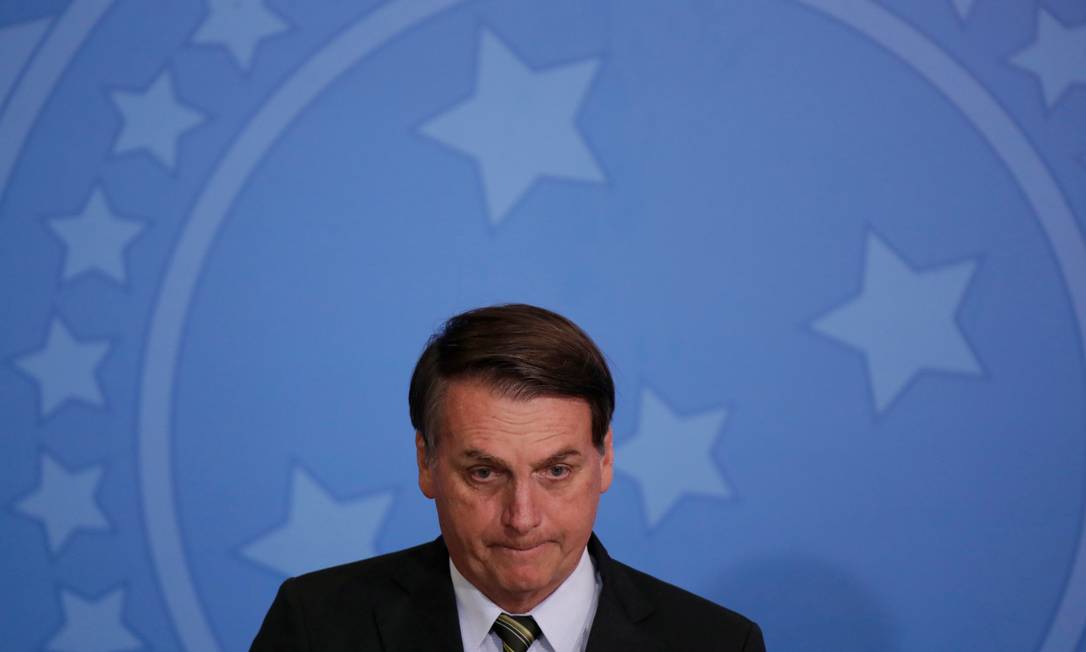 Jair Bolsonaro atacou decisão do México de conceder asilo político a Evo Morales, anunciada nesta segunda-feira Foto: UESLEI MARCELINO / REUTERS