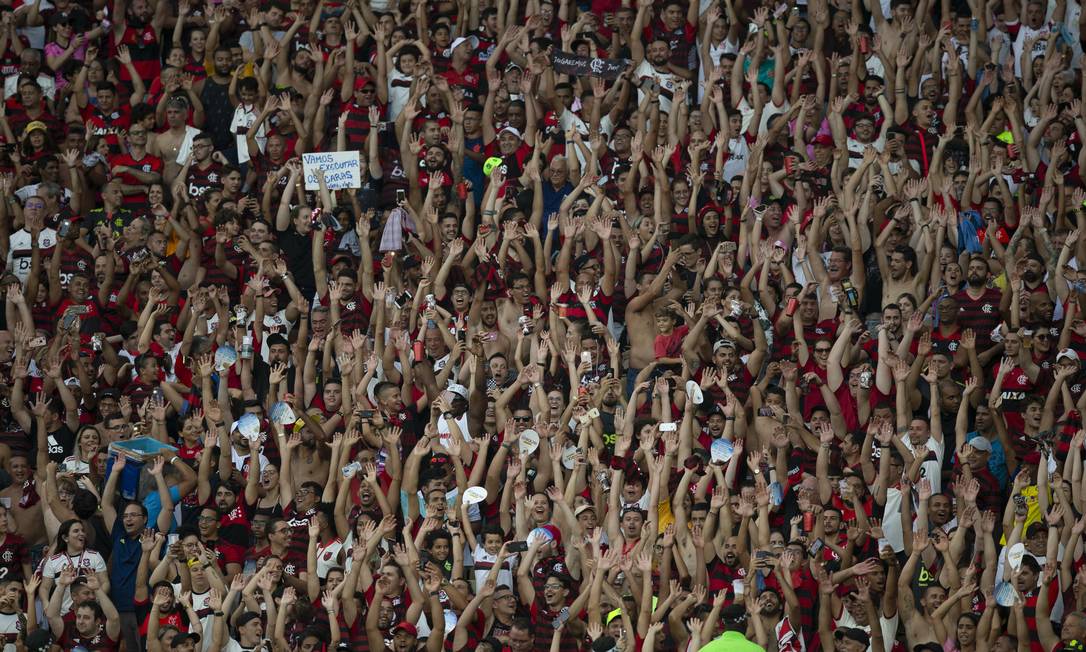 Torcida do Flamengo no Maracanã Foto: Alexandre Cassiano / Agência O Globo