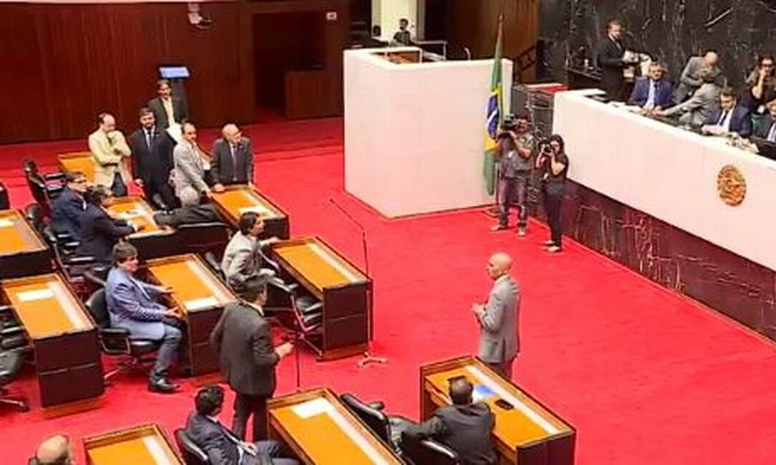 Votação em plenário na Assembleia de Minas Gerais (ALMG) Foto: Reprodução / TV Globo