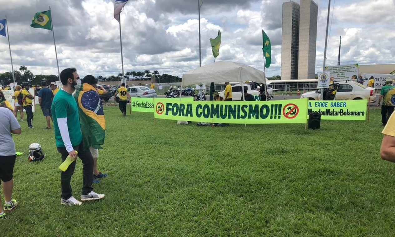 Em Brasília, o ato foi em frente ao Congresso Nacional Foto: Aguirre Talento / Agência O Globo