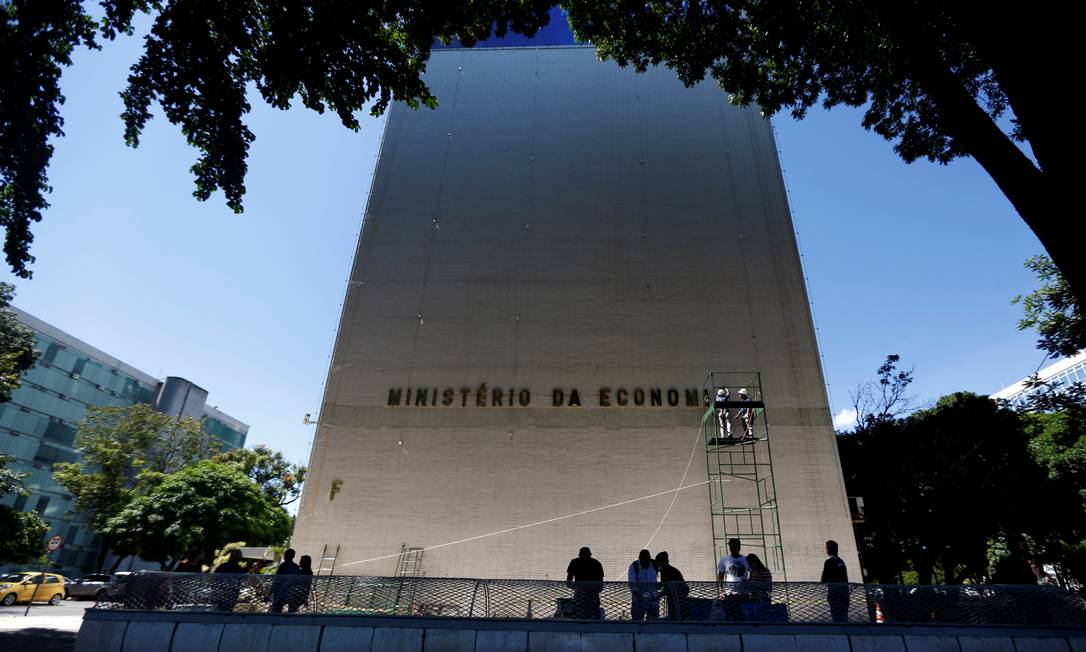 Ministério da Economia tenta conter impacto da pandemia de coronavírus Foto: Adriano Machado / Reuters