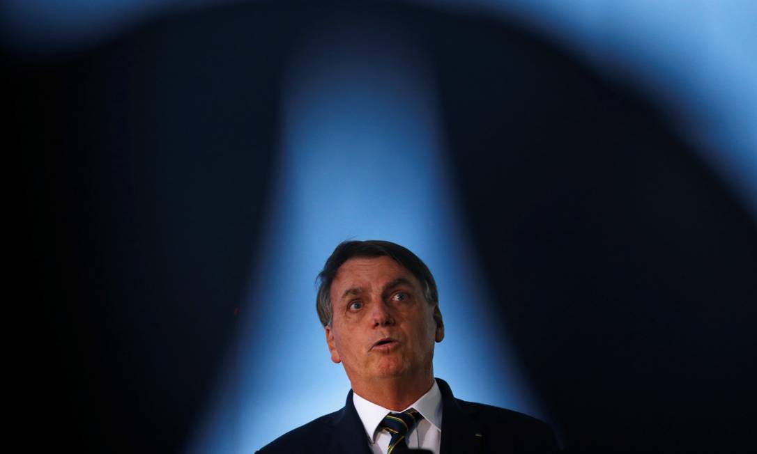 Presidente Jair Bolsonaro, ao chegar no Palácio da Alvorada Foto: UESLEI MARCELINO / REUTERS / 20-04-2020