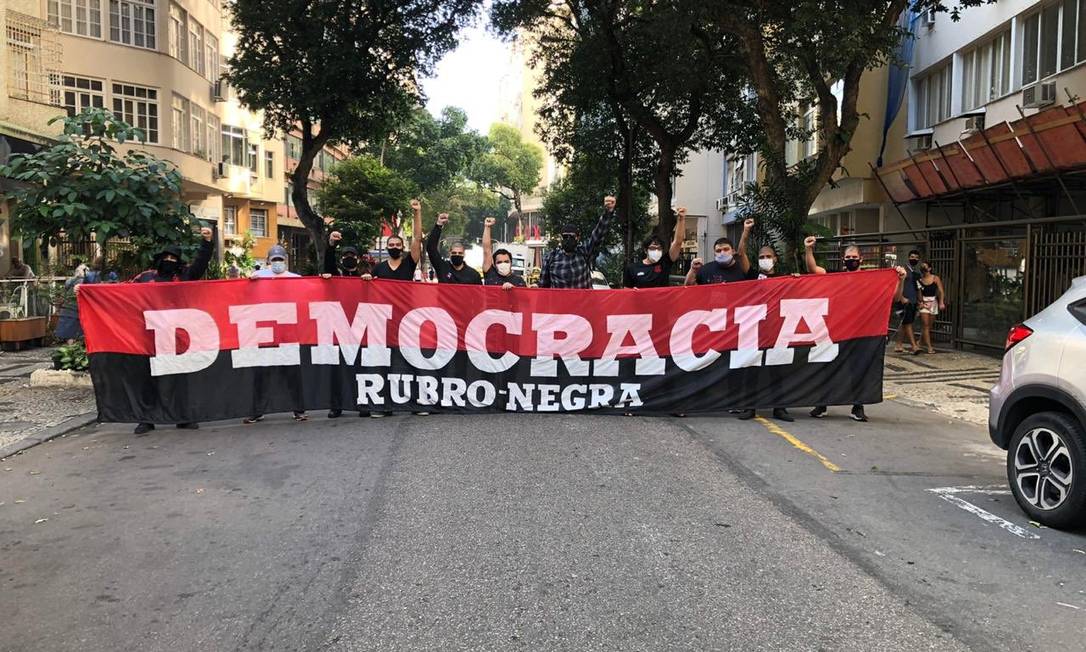 Torcidas de times de futebol protestam em defesa da democracia em SP e Rio de janeiro. Na foto, a torcida do Flamengo Foto: Reprodução