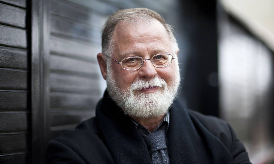 O escritor argentino Alberto Manguel: "Minha biblioteca se converteu no meu duplo e está aí no mundo" Foto: David Levenson / Getty Images