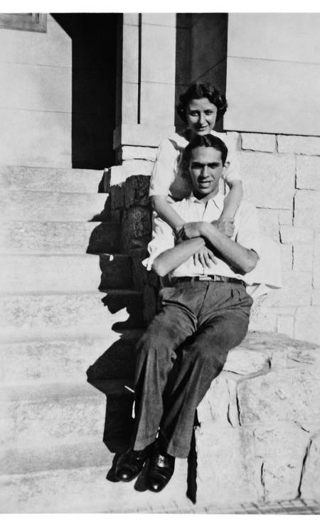 Samuel Wainer e sua primeira mulher, Bluma Chafir, em 1934 Foto: Acervo Ana Chafir / Jaime Acioli