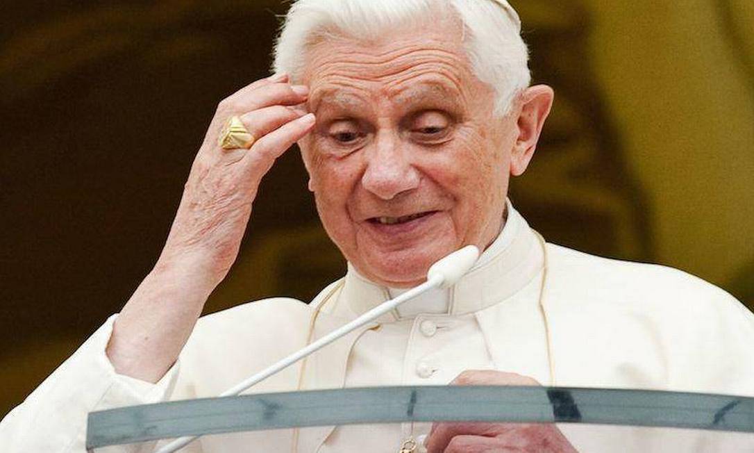 Bento XVI renunciou ao papado aos 86 anos, após oito de um pontificado difícil, atormentado por escândalos e uma grave crise dentro da Igreja Foto: AFP