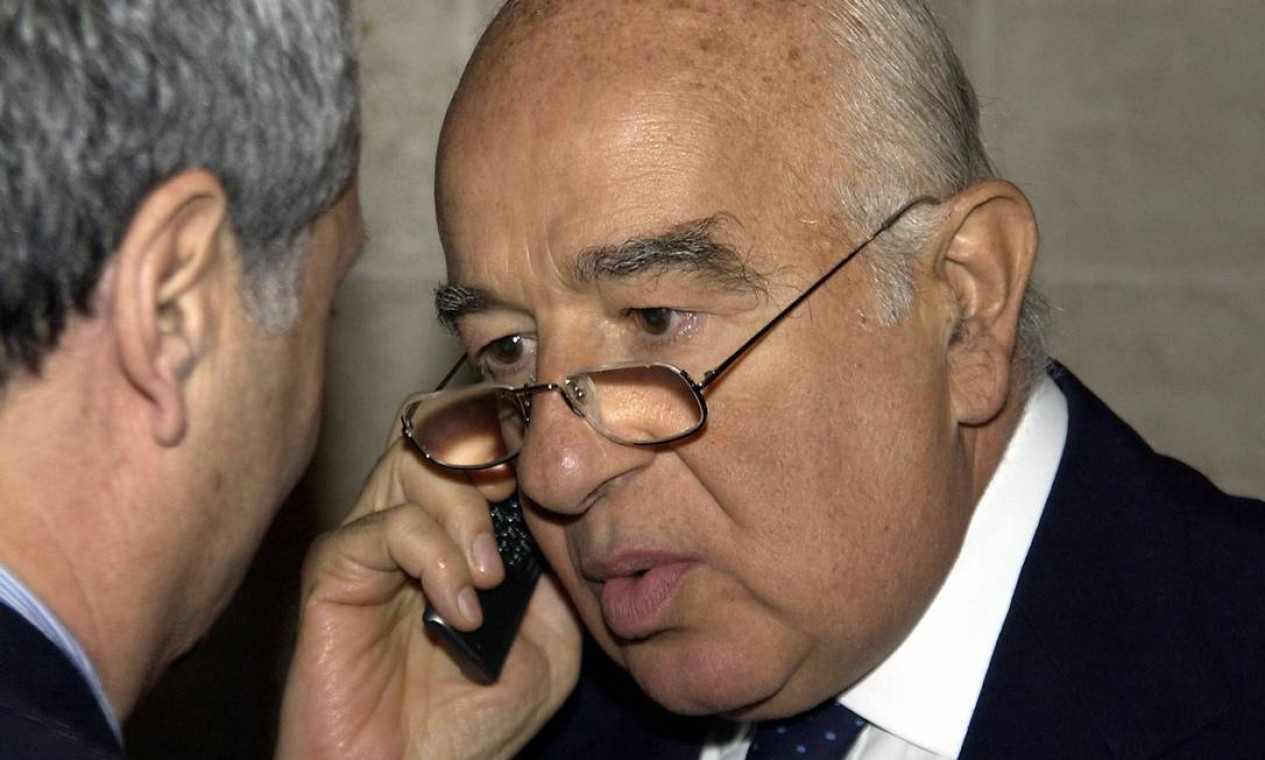 Banqueiro e fundador do banco Safra, Joseph Safra morreu de causas naturais, aos 82 anos Foto: Pascal Guyot / AFP
