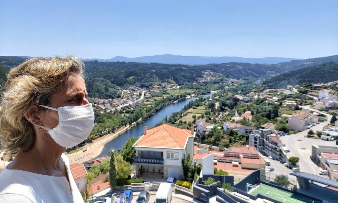 Ana Abrunhosa, ministra da Coesão Territorial de Portugal, percorre cidades do interior do país: uma série de incentivos foram criados para repovoar regiões distantes do litoral Foto: Divulgação