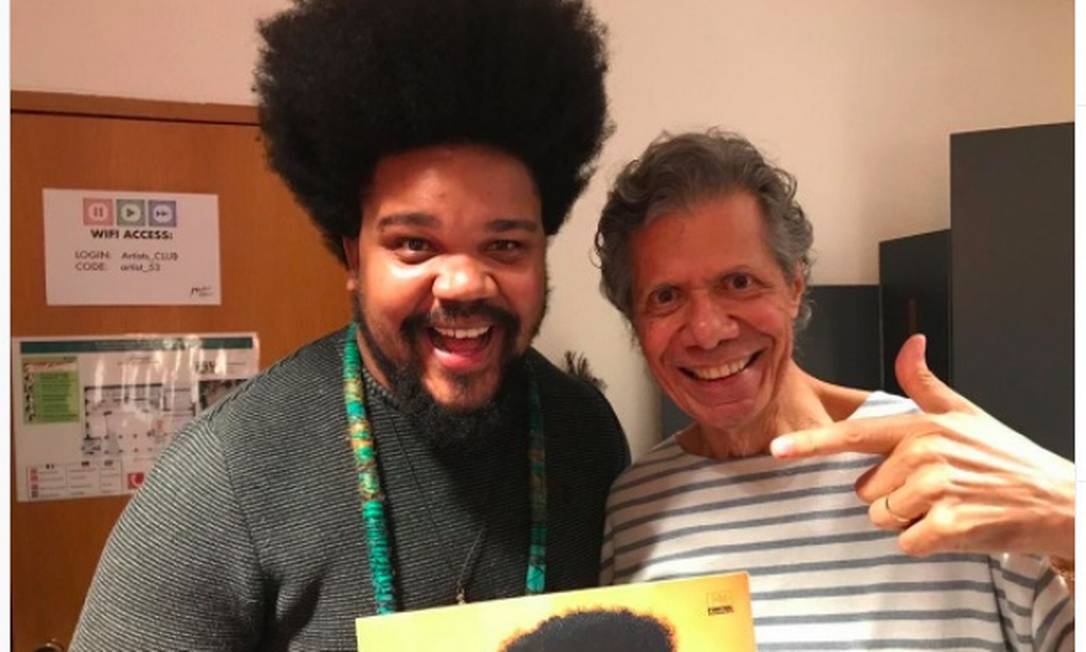 O pianistas Amaro Freitas com Chick Corea, no festival de Montreux, em 2019 Foto: Divulgação