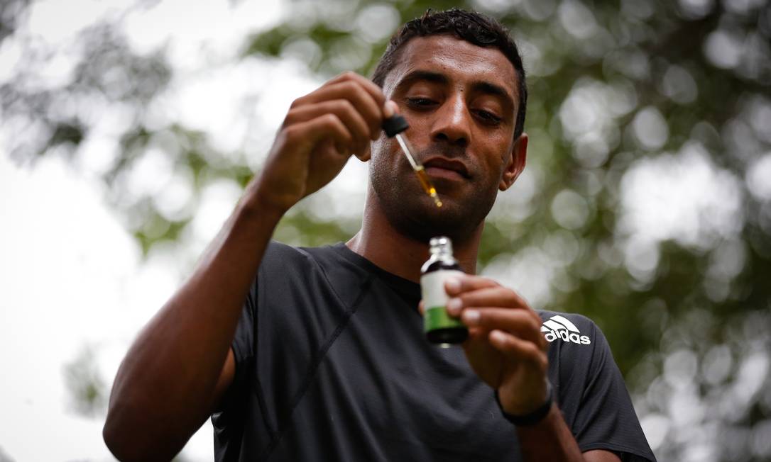 Maratonista Daniel Chaves, que tem índice para os Jogos de Tóquio, usa canabidiol para tratar dores Foto: Pablo Jacob / Agência O Globo