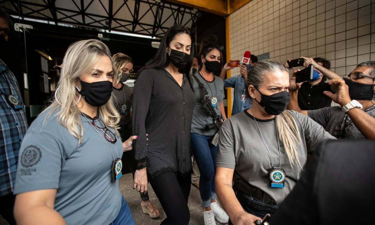 Monique Medeiros, mãe do menino Hnery cumpre prisão preventiva e será indiciada por tortura e homicídio duplamente qualificado Foto: Brenno Carvalho / Agência O Globo