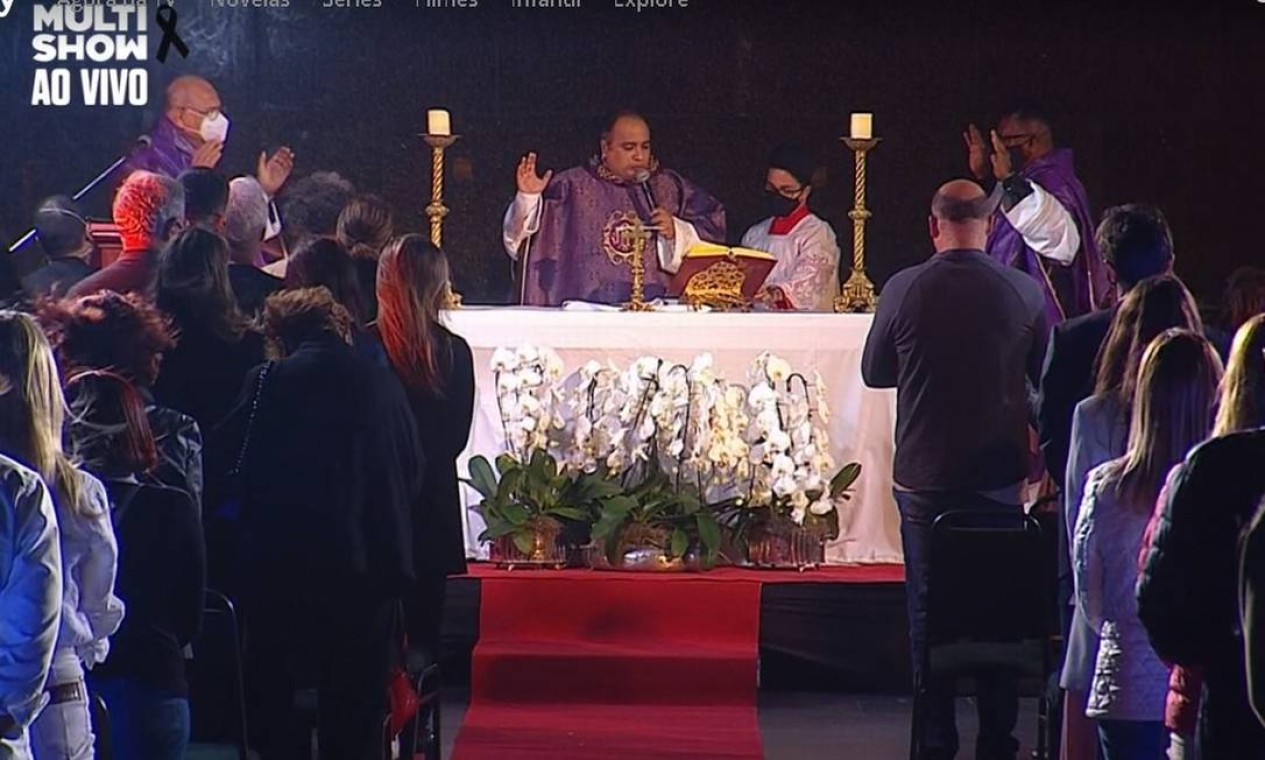 Missa de sétimo dia de Paulo Gustavo, no Cristo Redentor, foi celebrada pelos padres Omar, Jorjão e João Damasceno Foto: Reprodução