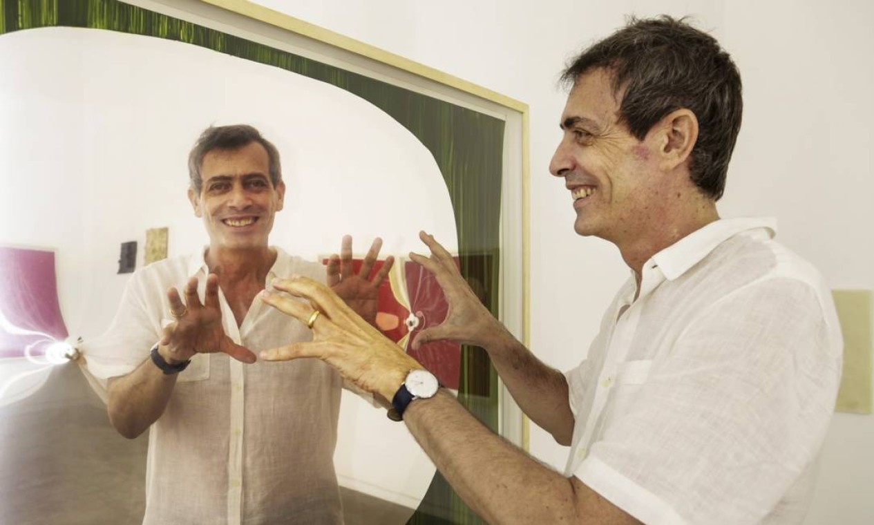 Carlito Carvalhosa, artista plástico, morreu em decorrência de um câncer. Foto: Marcos Ramos / Agência O Globo