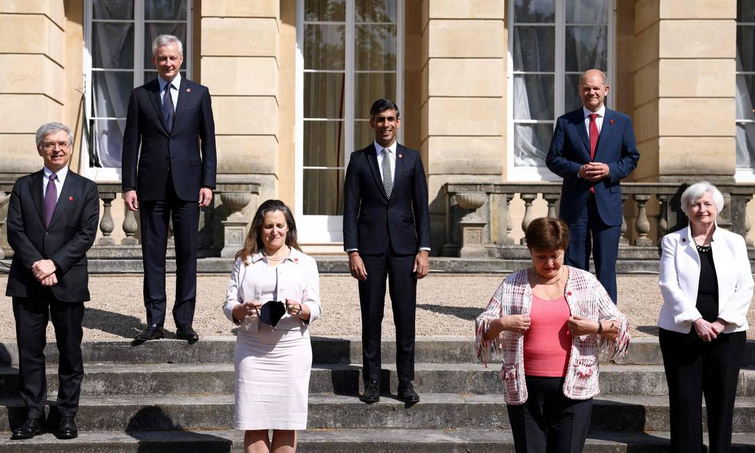 Ministros das Finanças de países membros do G7 durante reunião em Lancaster House, em Londres. Foto: HENRY NICHOLLS / AFP