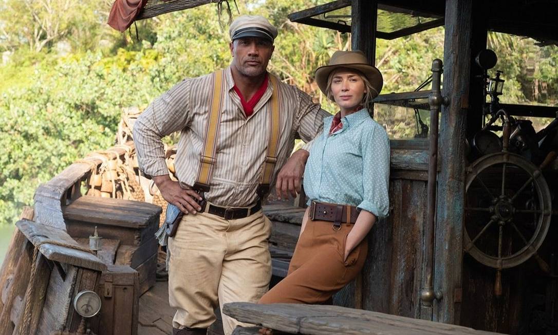 Dwayne Johnson e Emily Blunt em 'Jungle Cruise': química Foto: Divulgação