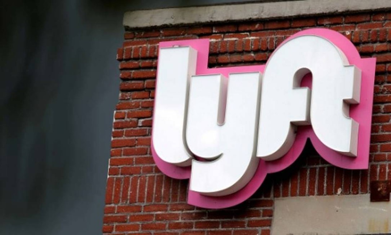 Lyft, a rival do Uber, deixou a volta ao trabalho presencial para fevereiro de 2022, mas também só aceitará imunizados Foto: Reuters