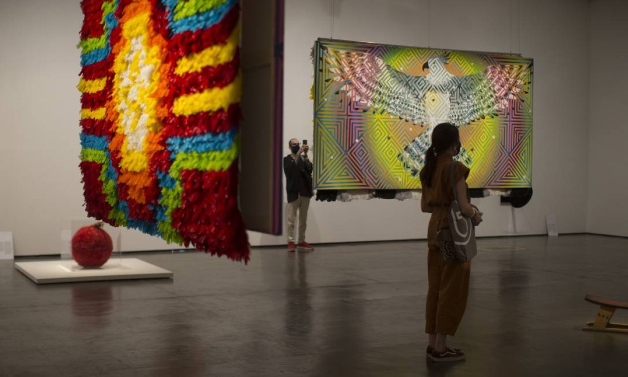 Obras da artista paulistana Daiara Tukano Foto: Edilson Dantas / Agência O Globo