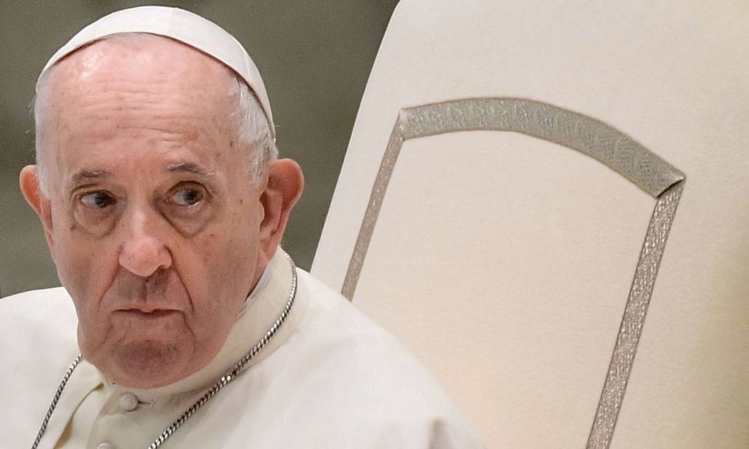 Papa Francisco expressa 'vergonha' após divulgação de relatório sobre abusos cometidos por religiosos na França Foto: FILIPPO MONTEFORTE / AFP