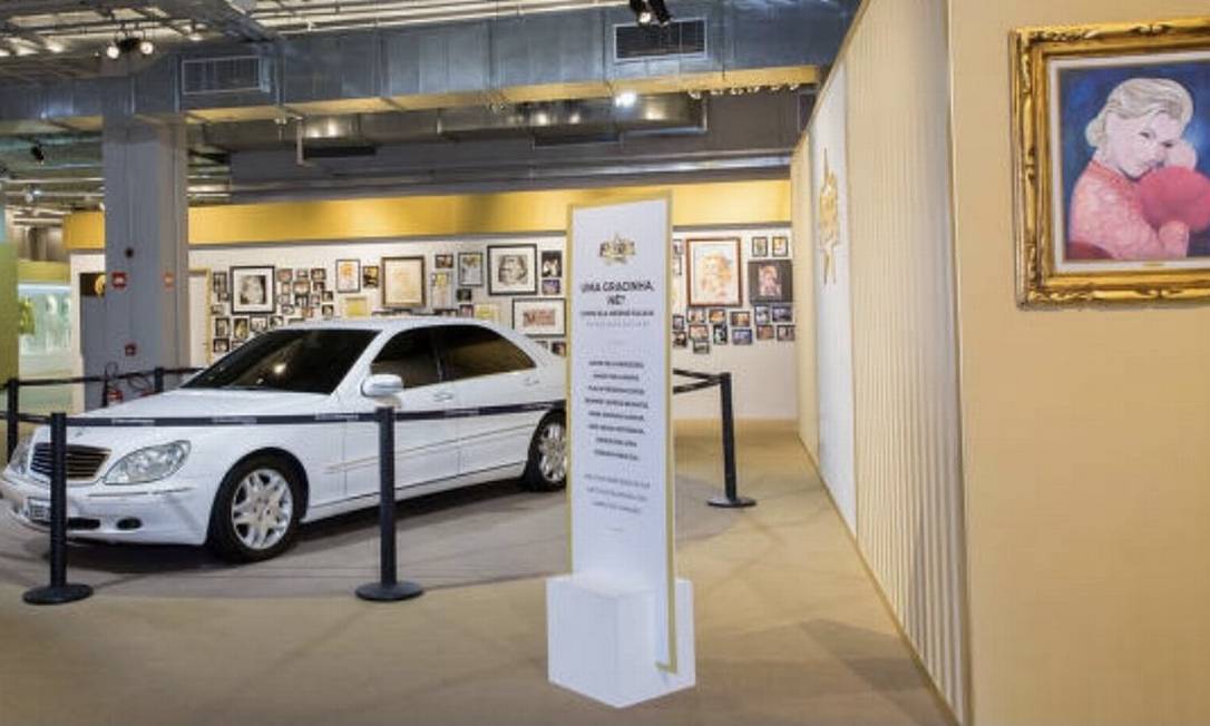 Uma das Mercedes na exposição "Hebe Forever" Foto: Divulgação