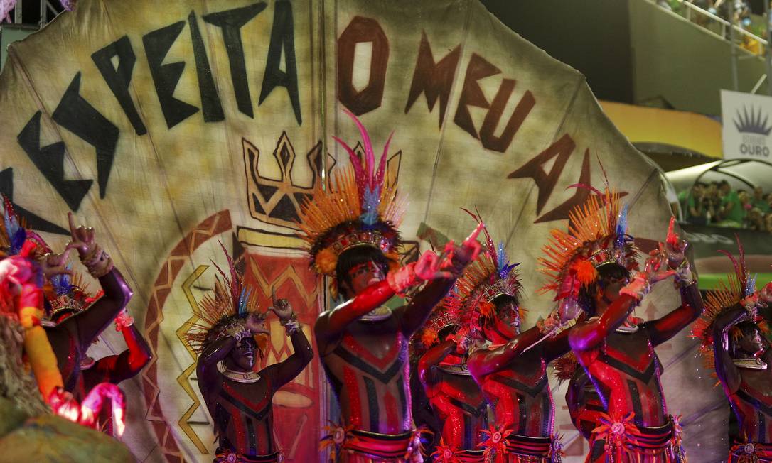 Desfile das Escolas de Samba do Grupo Especial em 2020. Na foto, alegoria da Grande Rio. Foto: Brenno Carvalho / Agência O Globo