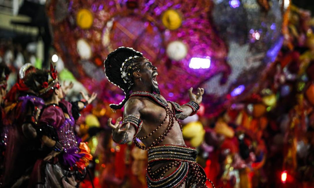 A Grande Rio conquista o Estandarte de Ouro de melhor escola do Grupo Especial no desfile de 2022 Foto: GuitoMoreto / Agência O Globo