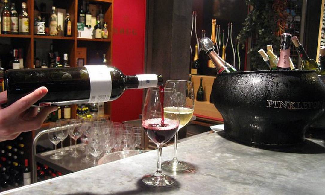 Na loja da Pinkleton Wine, a melhor seleção de vinhos, com rótulos de diversas partes do mundo Foto: Eduardo Maia