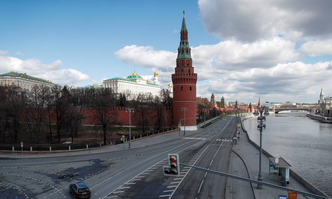 Vista do Rio Moskva, perto do Kremlin, no centro de Moscou Foto: MAXIM SHEMETOV / REUTERS