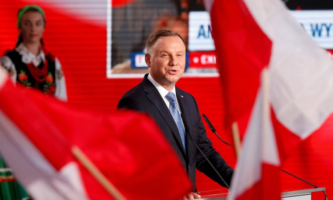O presidente da Polônia e candidato à reeleição Andrzej Duda, um representante das "forças do iliberalismo" Foto: Kacper Pempel / REUTERS 28-6-20
