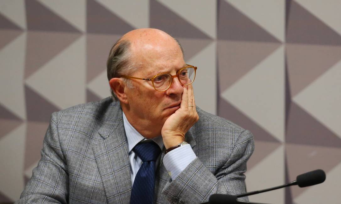 Miguel Reale Júnior durante sessão da Comissão do Impeachment da Presidente Dilma Rousseff no Senado, em 2016 Foto: Ailton de Freitas / Agência O Globo