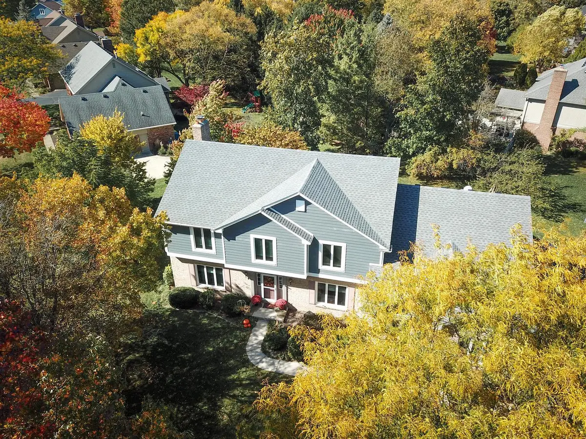 beautiful rooftop and siding installed by open box roofing