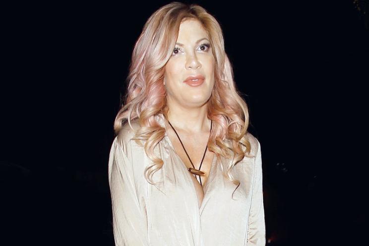 Actress Tori Spelling is seen walking into The Abbey lounge to film a reality show. Pictured: Tori Spelling Ref: SPL1326505 280716 Picture by: / SPW / Bello / Splash News Splash News and Pictures Los Angeles: 310-821-2666 New York: 212-619-2666 London: 870-934-2666 photodesk@splashnews.com