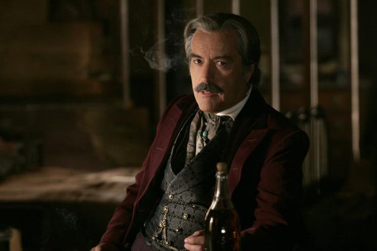 Powers Boothe