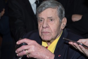 NEW YORK, NEW YORK - APRIL 08: Comedian Jerry Lewis attends the 90th Birthday of Jerry Lewis at The Friars Club on April 8, 2016 in New York City. (Photo by Mark Sagliocco/FilmMagic)
