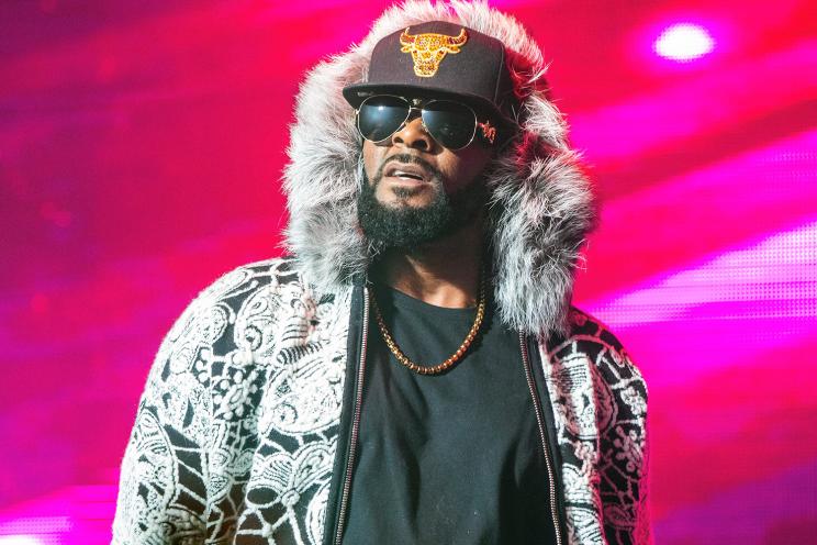 DETROIT, MI - FEBRUARY 21: R. Kelly performs at Little Caesars Arena on February 21, 2018 in Detroit, Michigan. (Photo by Scott Legato/Getty Images)