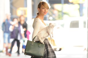 Taylor Swift and her cat, Olivia