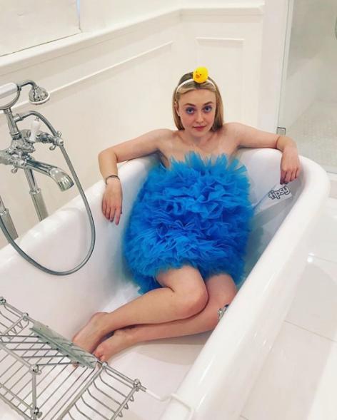 Dakota Fanning as a loofah