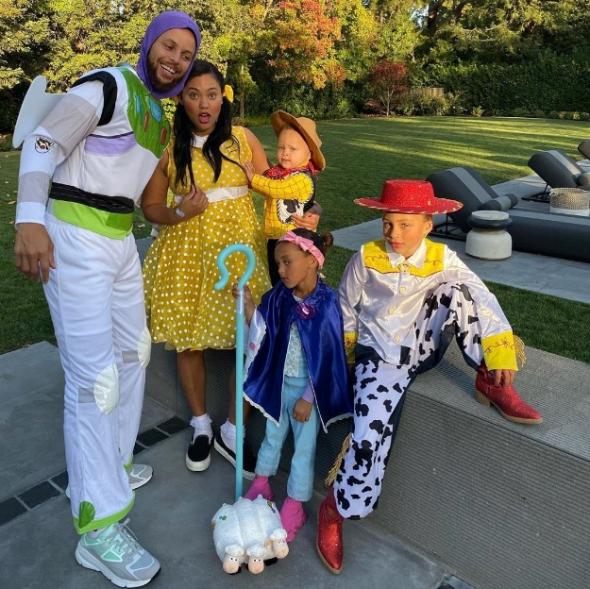 Steph and Ayesha Curry and family as "Toy Story" characters