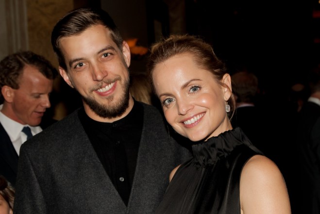 Michael Hope and Mena Suvari