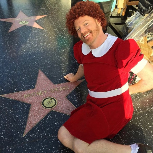 Jesse Tyler Ferguson crafts a confusing photo as he dresses up as Annie, and visits Britney Spears' star on the Hollywood Walk of Fame.