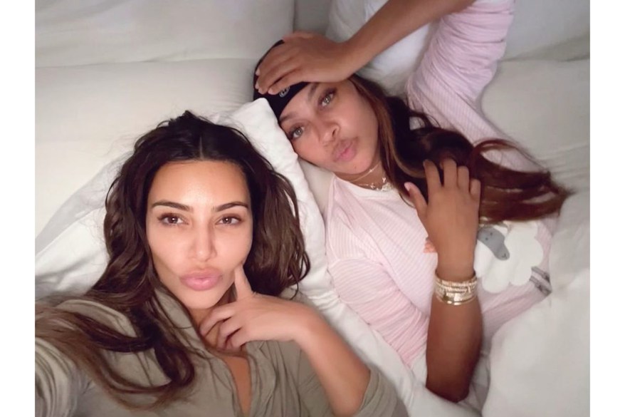 In LA, Kim Kardashian West and La La Anthony have a sleepover.