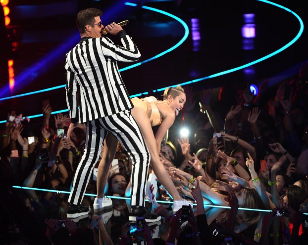 2013 MTV Video Music Awards - Show