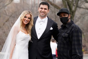 Denzel Washington crashes wedding photoshoot in New York City.